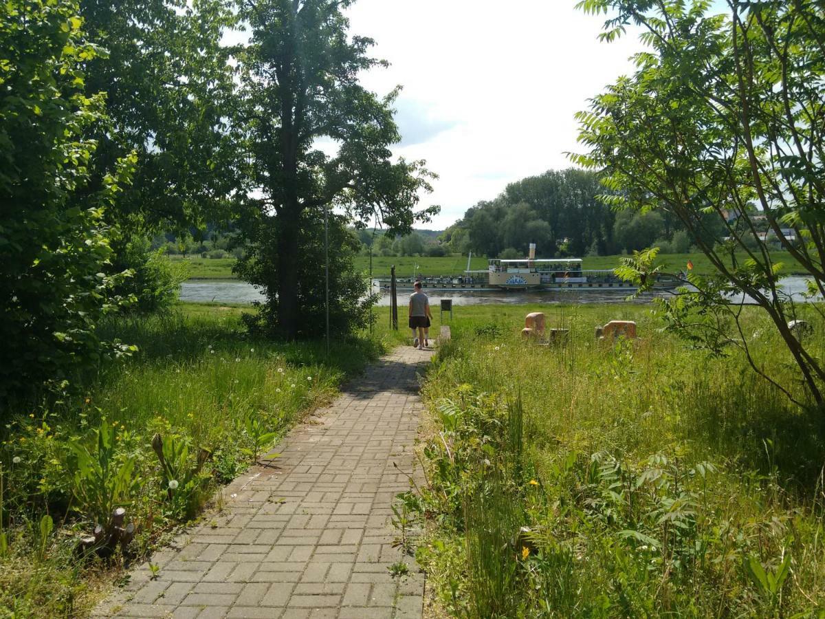 Pension Elbkiosk Kleinzadel Buitenkant foto